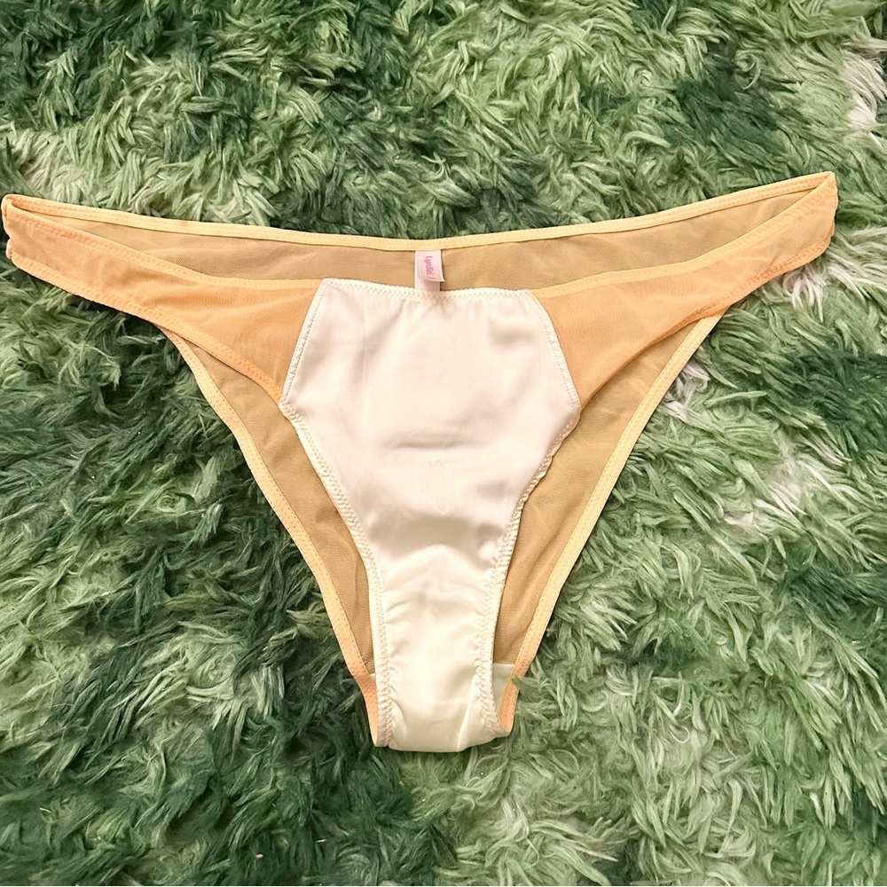 $5‎ SALE NWOT lyrebird panties